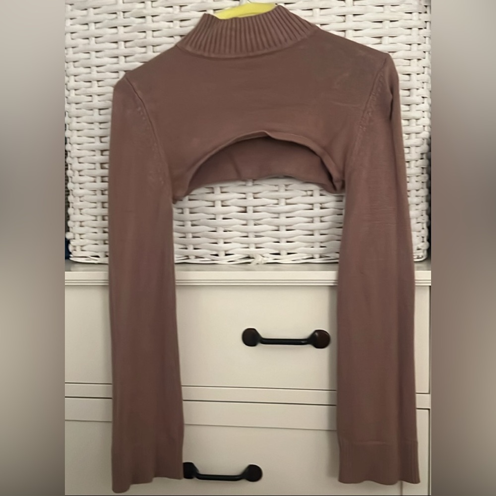 Shrugs Mushroom Revolve Hours Size Small
